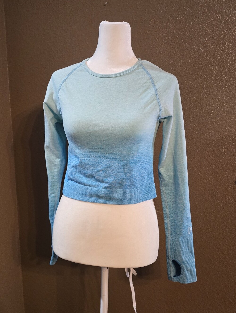 Victoria's Secret PINK Seamless Long-Sleeve Ombre Crop Top - Light Aqua to Teal